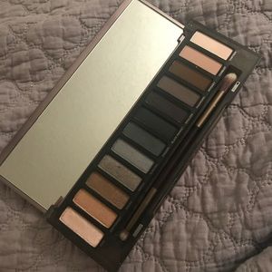 Urban Decay Naked Smokey palette